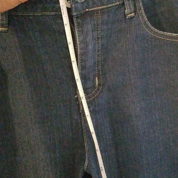 Baccini Straight Leg Blue Jean's (12) - Picture 6 of 6